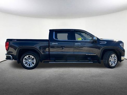 Used 2023 GMC Sierra 1500 SLT w/ SLT Premium Plus Package image 15