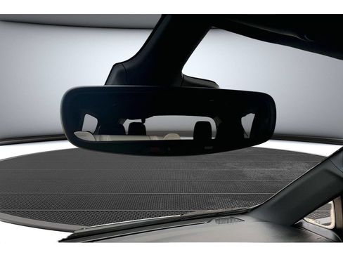 Certified 2025 Chrysler Pacifica Limited FWD image 24