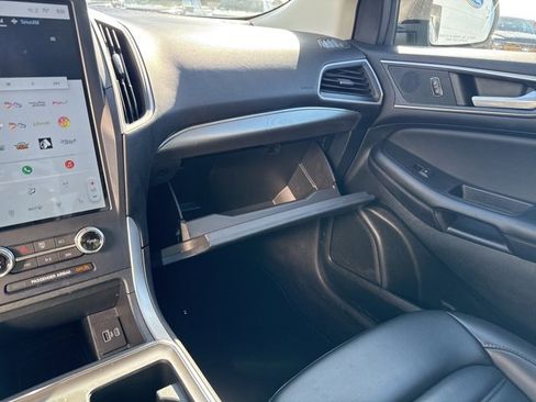 Used 2022 Ford Edge SEL w/ Convenience Package image 27