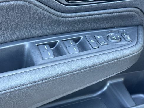 New 2026 Honda Odyssey Touring image 13