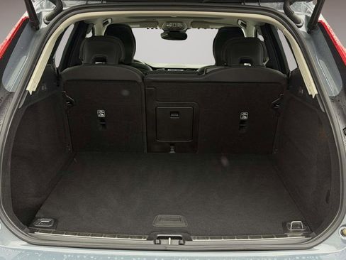 Used 2023 Volvo XC60 B5 Plus w/ Climate Package image 13