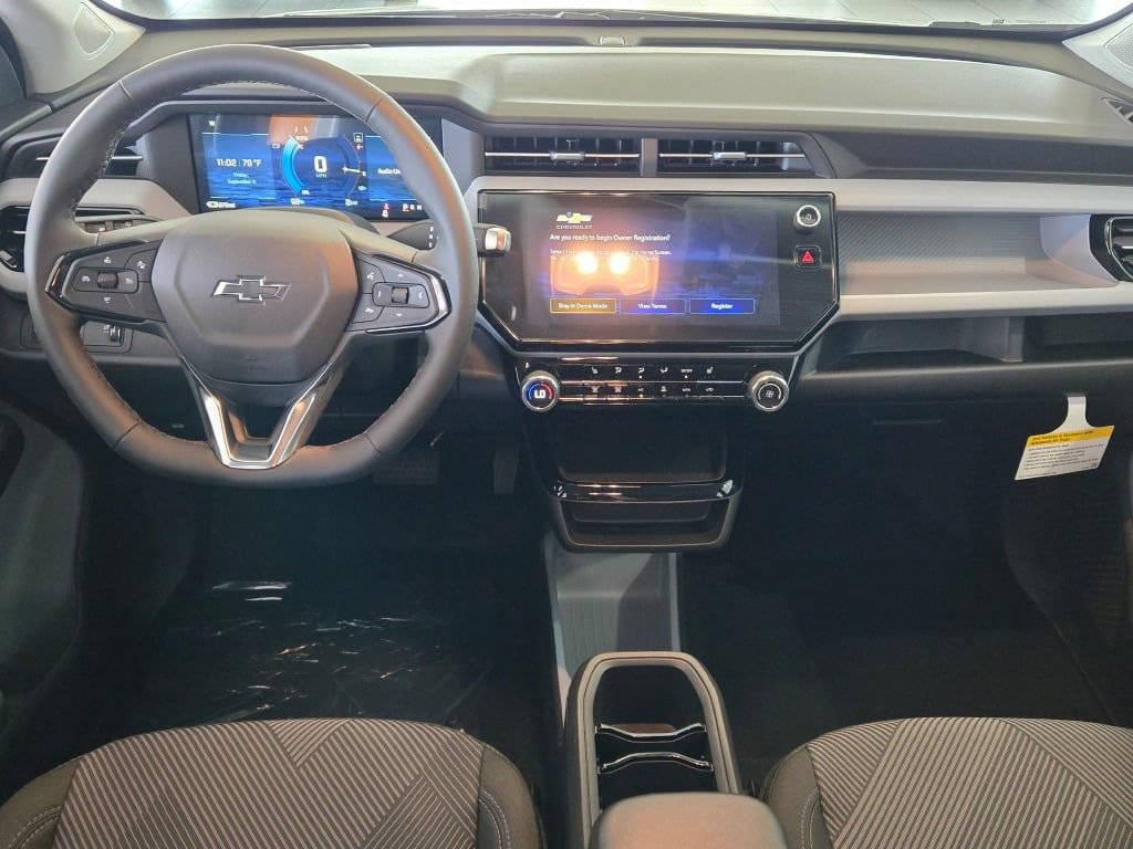 New 2027 Chevrolet Bolt LT w/ Comfort Package FWD image 18