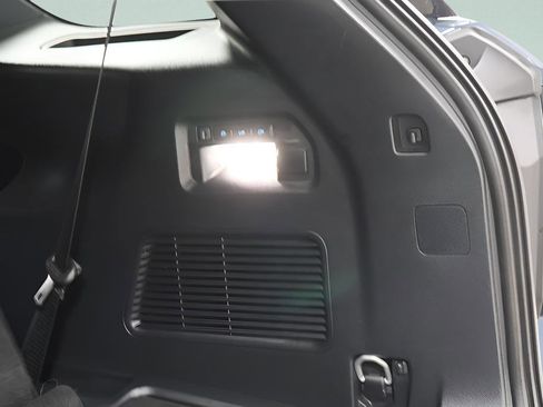 Used 2025 Ford Explorer ST AWD/4WD image 32