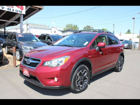 Used 2014 Subaru Crosstrek 2.0i Premium w/ Moonroof Package AWD/4WD image 1