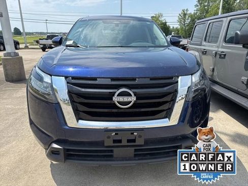 Used 2025 Nissan Pathfinder SV AWD/4WD image 13
