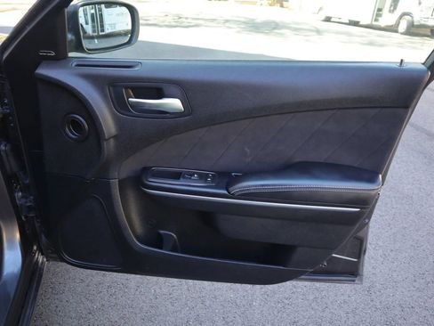Used 2018 Dodge Charger R/T RWD image 31