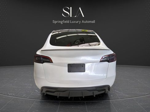 Used 2023 Tesla Model Y Performance AWD/4WD image 6