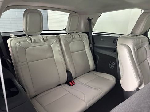 New 2025 Lincoln Aviator Reserve w/ Equipment Group 201A image 26