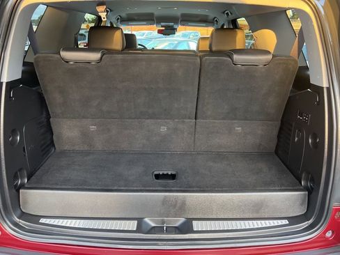 Used 2017 GMC Yukon SLT image 28