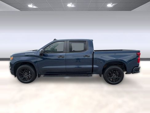 Used 2023 Chevrolet Silverado 1500 Custom RWD image 2