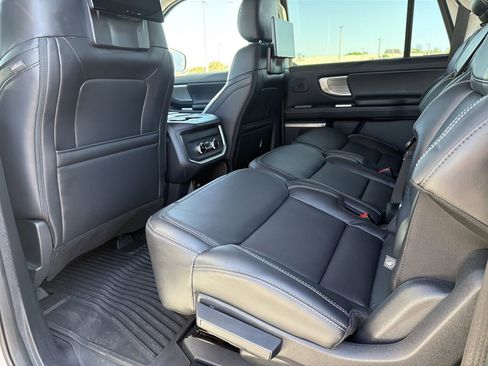 New 2026 Ford Expedition Max Platinum w/ Driver's Package AWD/4WD image 16