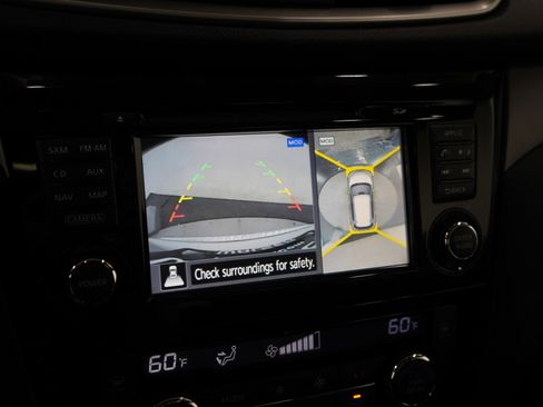 Used 2015 Nissan Rogue SV w/ SV Premium Package AWD/4WD image 21
