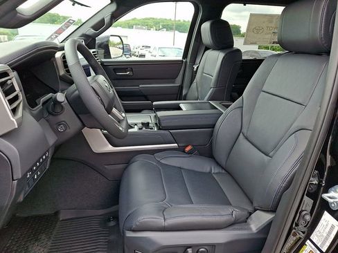 New 2026 Toyota Tundra Limited AWD/4WD image 6
