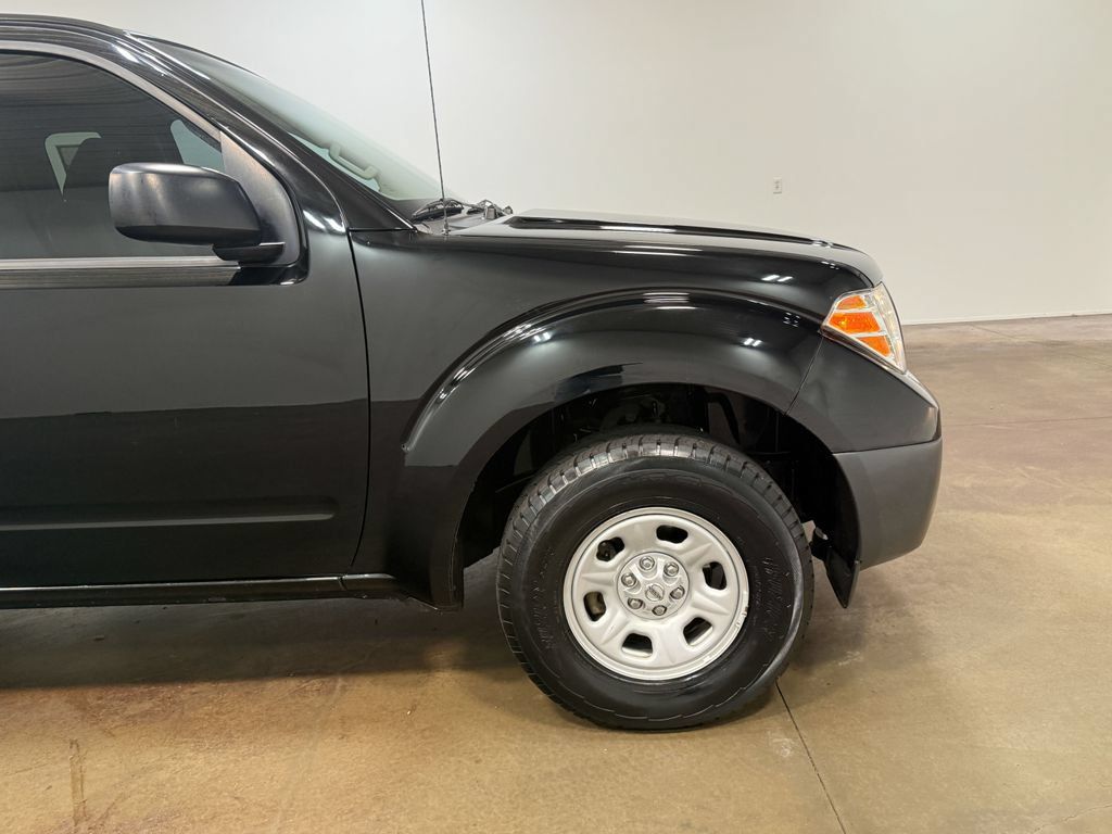 Used 2015 Nissan Frontier S RWD image 34
