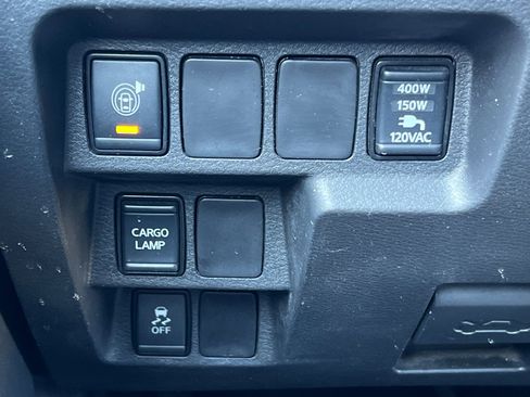 Certified 2024 Nissan Frontier SV w/ SV Convenience Package image 29