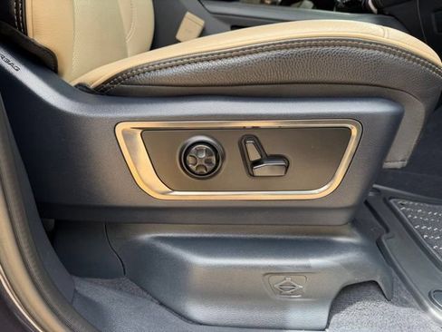Used 2019 RAM 1500 Limited AWD/4WD image 16