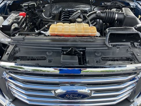 Used 2017 Ford F150 XLT w/ Equipment Group 302A Luxury AWD/4WD image 37