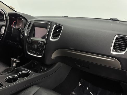 Used 2020 Dodge Durango SXT image 35