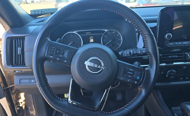 Used 2025 Nissan Pathfinder Rock Creek AWD/4WD image 9