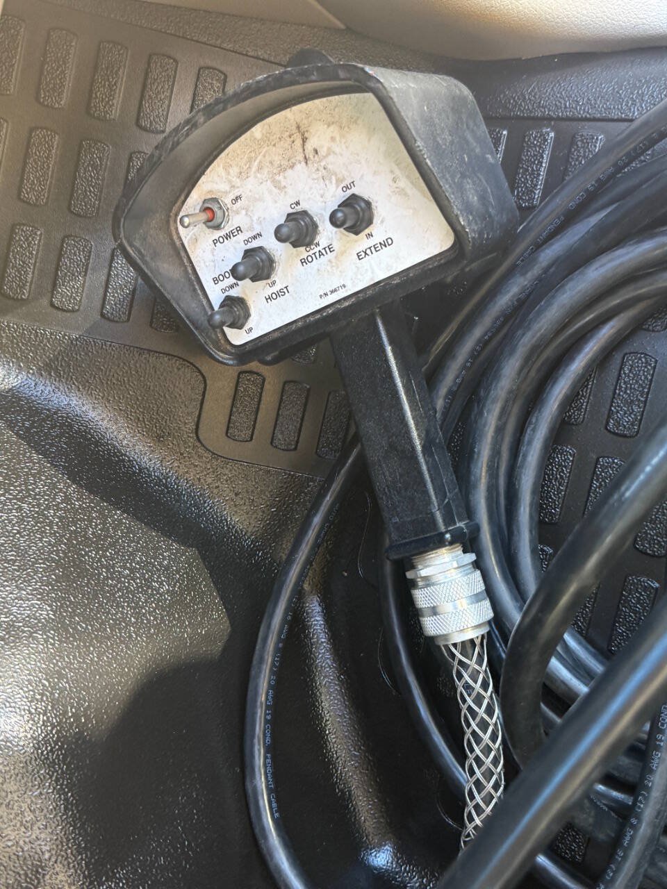 Used 2010 Ford F550 2WD Regular Cab Super Duty image 27