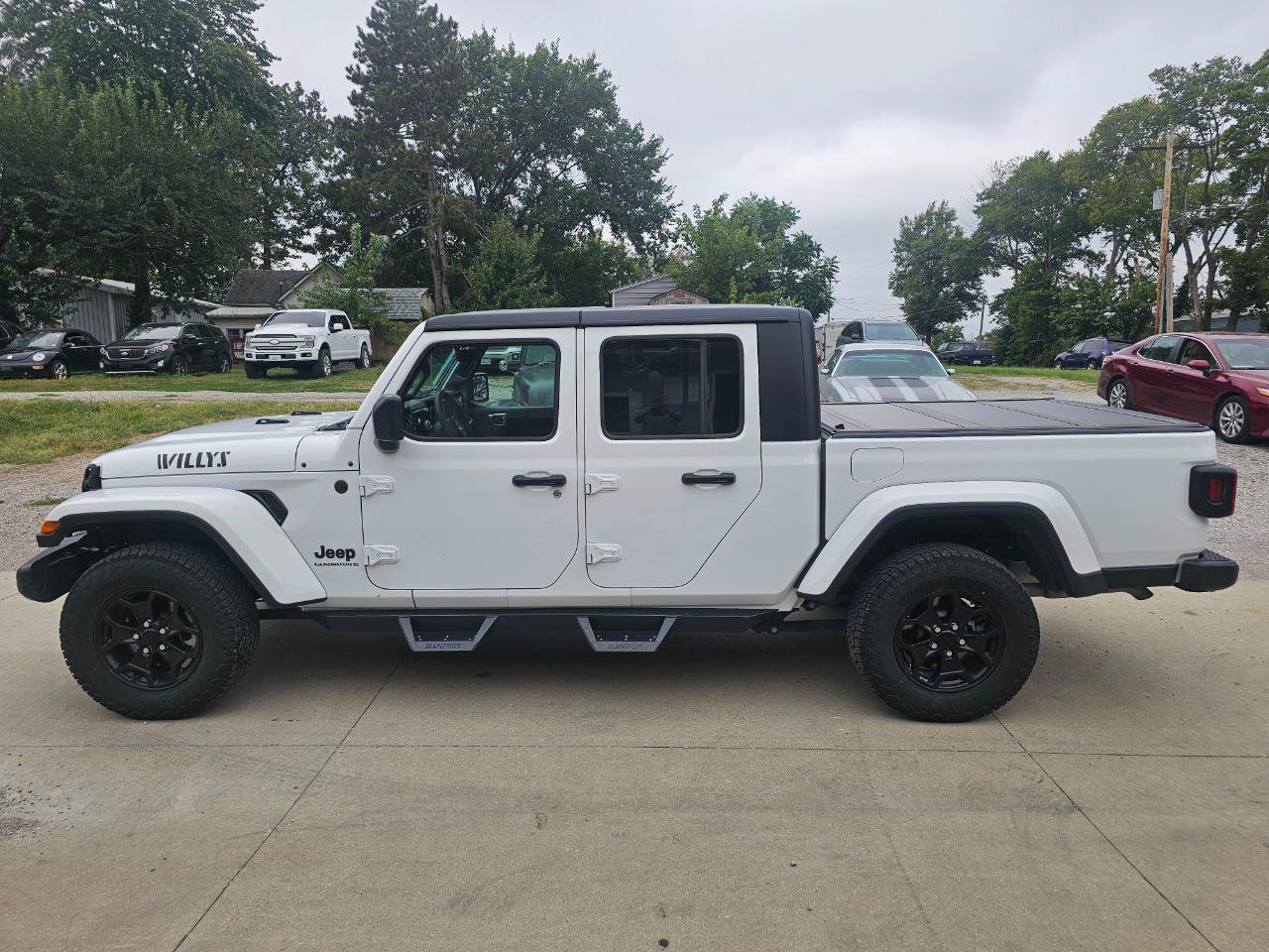 Used 2023 Jeep Gladiator Sport AWD/4WD image 5