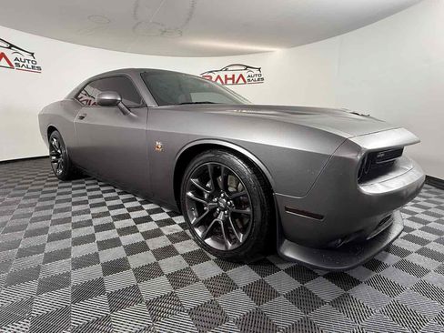 Used 2020 Dodge Challenger R/T Scat Pack w/ Driver Convenience Group RWD image 22