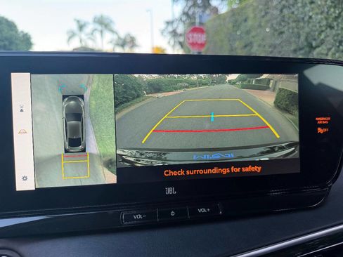 Used 2023 Toyota Mirai w/ Advanced Technology Package image 37