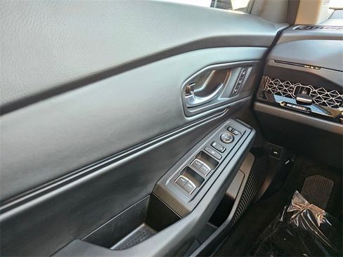 Used 2025 Honda Accord EX-L image 35