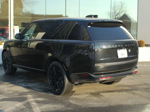 New 2026 Land Rover Range Rover Long Wheelbase SE AWD/4WD image 11