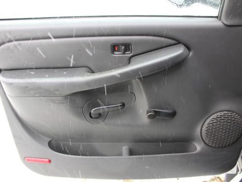 Used 2007 Chevrolet Silverado 2500 W/T w/ Heavy-Duty Power Package image 18