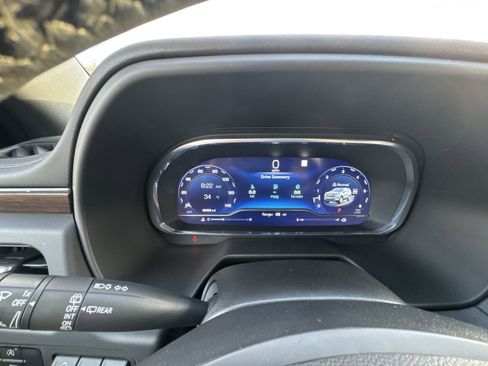 Used 2023 Chevrolet Tahoe High Country w/ Premium Package 2 image 12