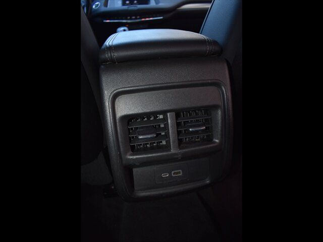 Used 2023 Cadillac XT4 Premium Luxury FWD image 28