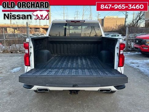 Used 2023 Chevrolet Silverado 1500 High Country AWD/4WD image 9