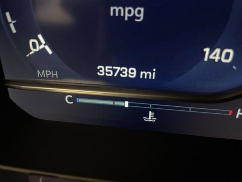 Used 2023 Chevrolet Silverado 1500 RST w/ Convenience Package II AWD/4WD image 6