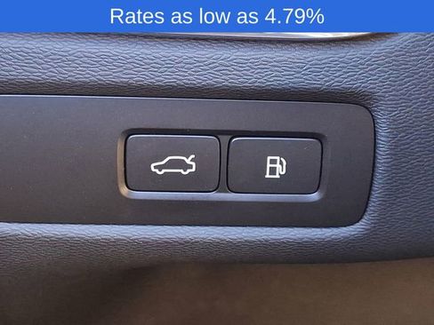 Certified 2023 Volvo XC60 T8 Ultimate w/ Climate Package image 26