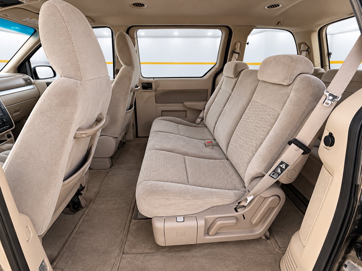Used 2004 Ford Freestar SE FWD image 17