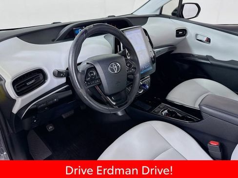 Used 2022 Toyota Prius Prime XLE FWD image 7