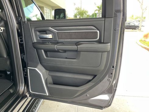 New 2024 RAM 2500 Laramie w/ Night Edition image 31