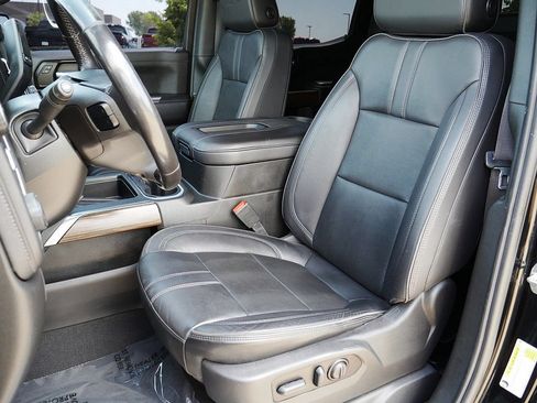 Used 2022 Chevrolet Silverado 1500 High Country w/ Technology Package AWD/4WD image 14