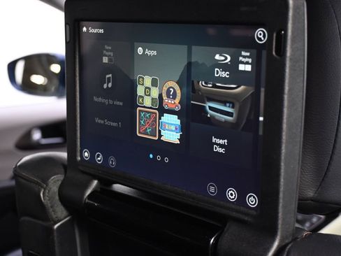 Used 2018 Chrysler Pacifica Touring-L Plus image 16