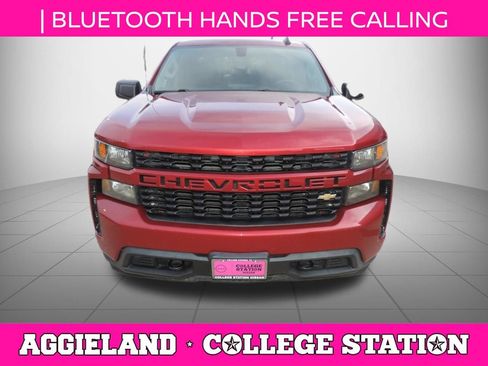 Used 2020 Chevrolet Silverado 1500 Custom w/ Infotainment Package RWD image 9