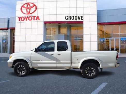 Used 2001 Toyota Tundra Limited AWD/4WD image 2
