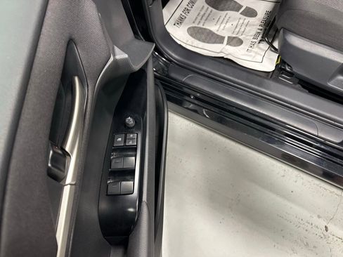 Used 2025 Toyota Camry LE image 9