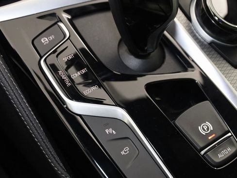 Used 2020 BMW M550i xDrive w/ Premium Package image 29