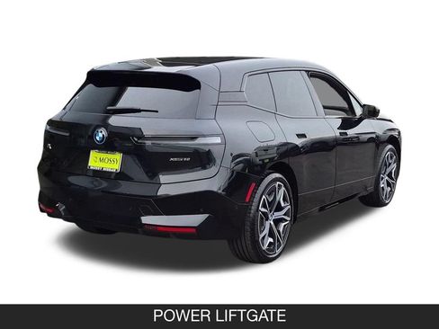 Used 2025 BMW iX xDrive50 AWD/4WD image 9