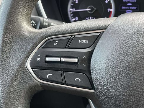 Used 2019 Hyundai Santa Fe SE AWD/4WD image 10