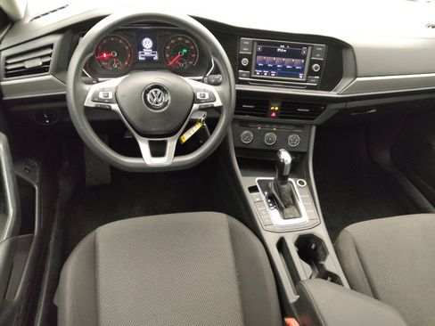 Used 2019 Volkswagen Jetta SE FWD image 22
