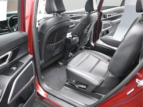 Used 2024 Kia Telluride S w/ S Sunroof Package image 6