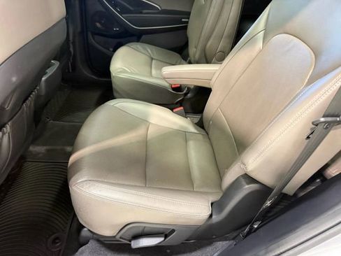 Used 2019 Hyundai Santa Fe XL image 27