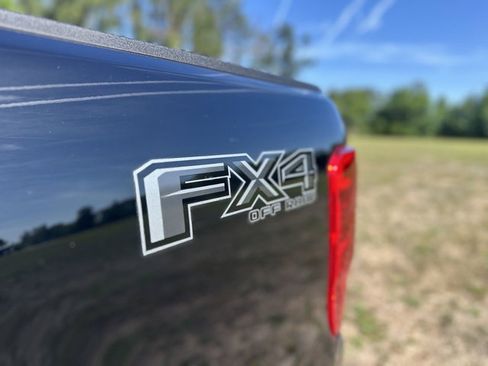 Used 2022 Ford Ranger XLT w/ Equipment Group 301A Mid AWD/4WD image 17